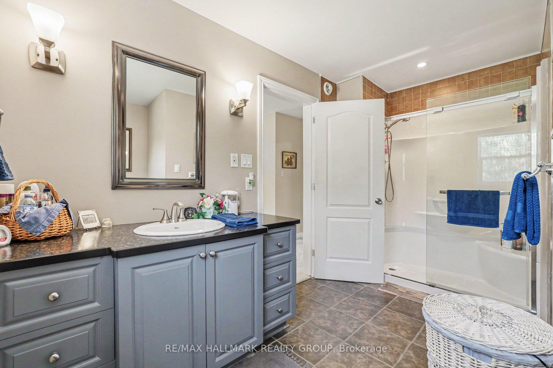 Photo 27 of 184 Charmont Way, Ottawa, Constance Bay — HOMEH