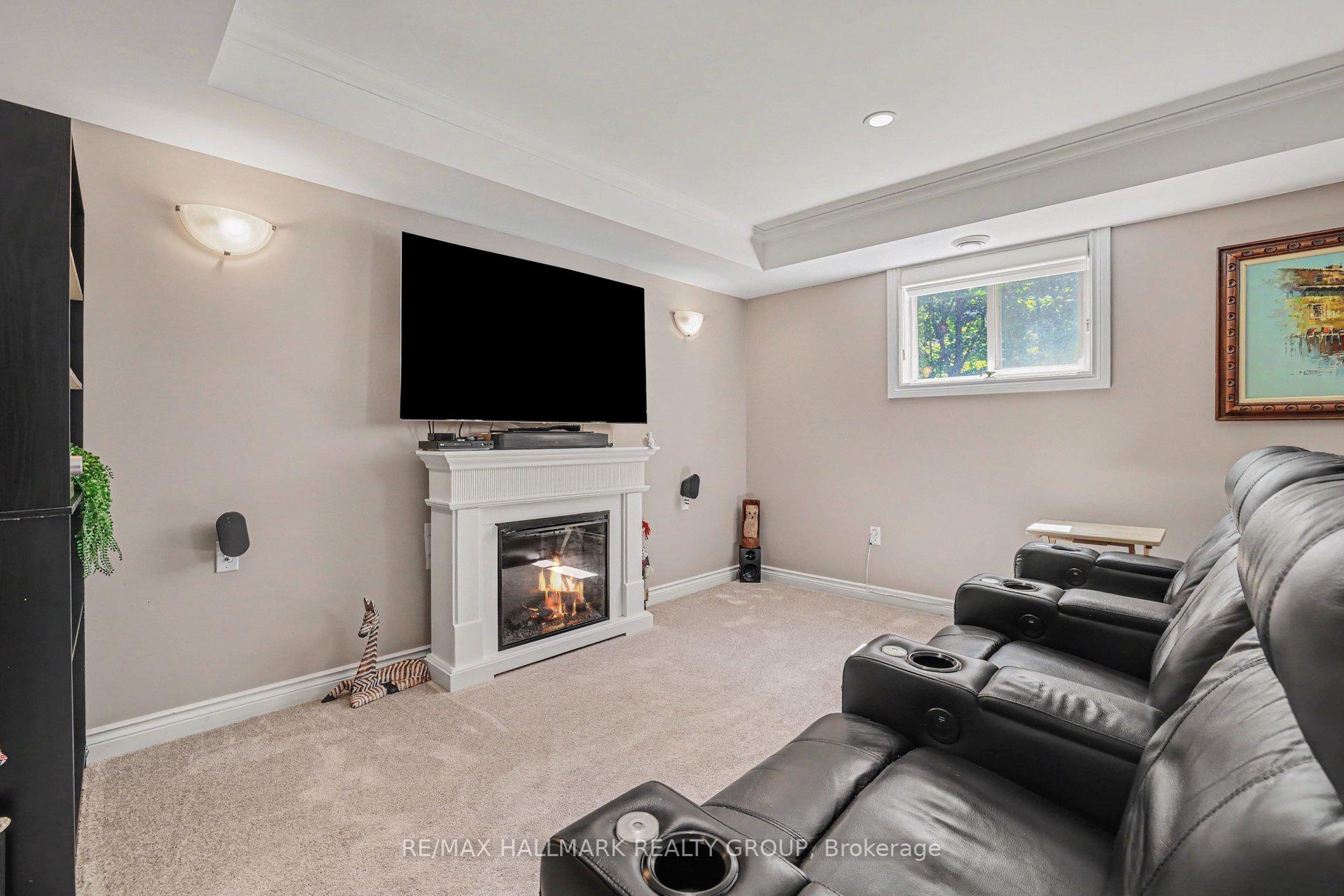 Photo 36 of 184 Charmont Way, Ottawa, Constance Bay — HOMEH