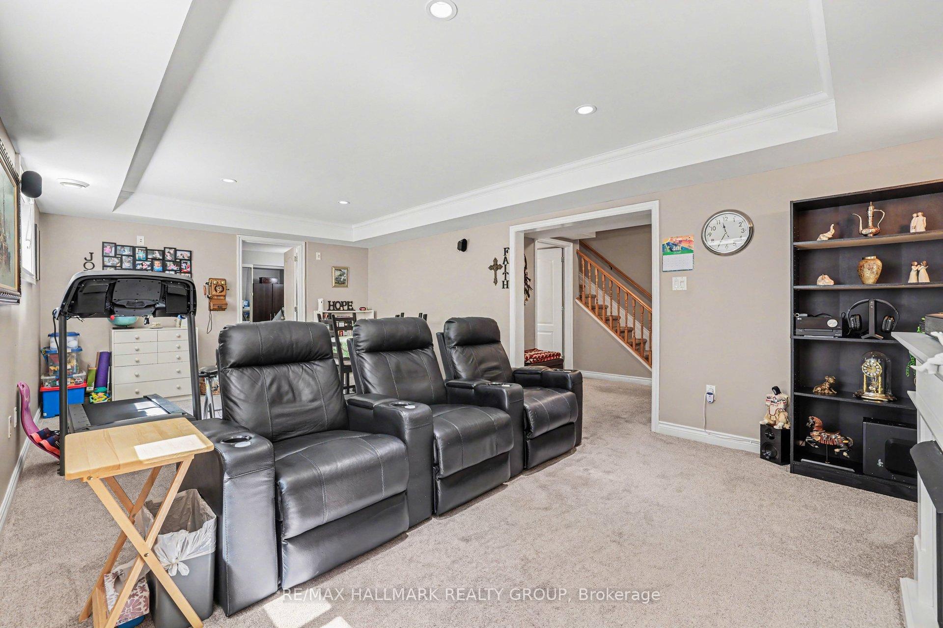 Photo 37 of 184 Charmont Way, Ottawa, Constance Bay — HOMEH