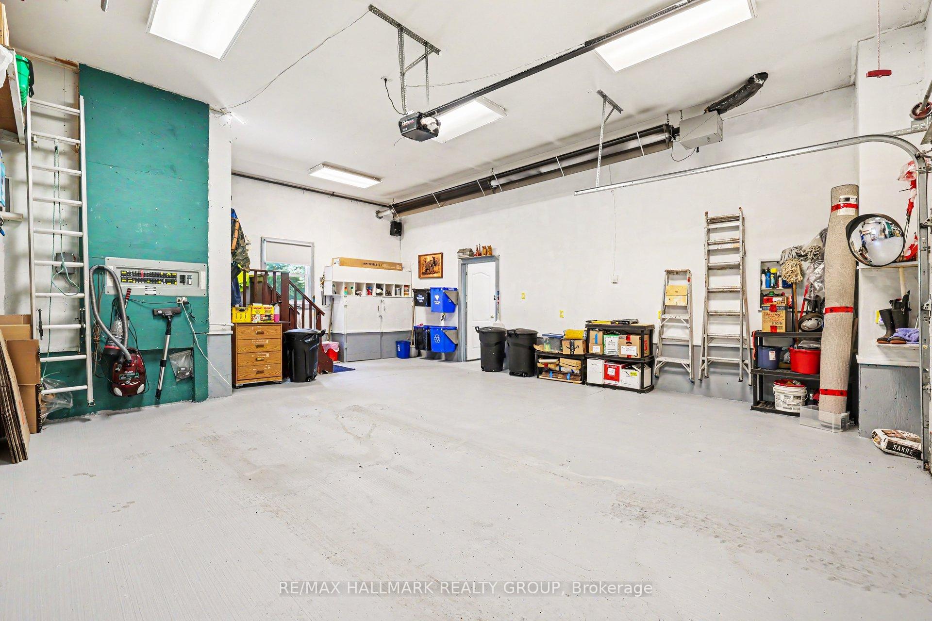 Photo 43 of 184 Charmont Way, Ottawa, Constance Bay — HOMEH