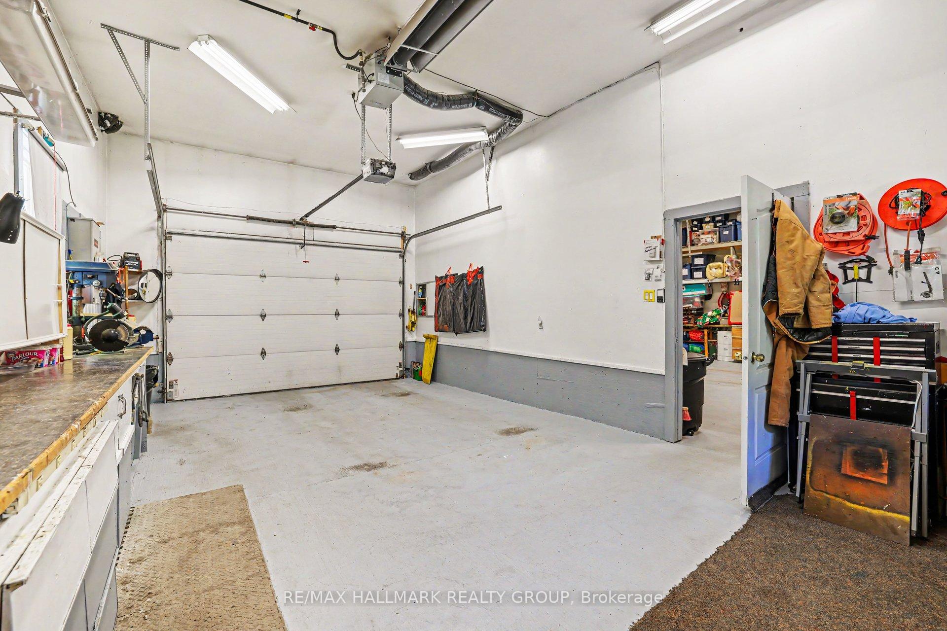 Photo 44 of 184 Charmont Way, Ottawa, Constance Bay — HOMEH