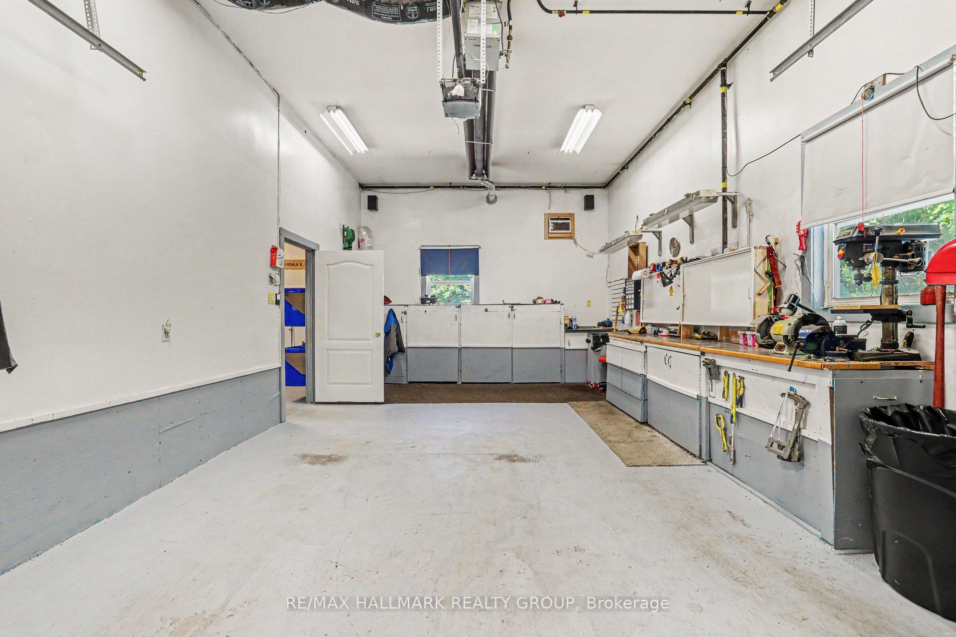 Photo 45 of 184 Charmont Way, Ottawa, Constance Bay — HOMEH