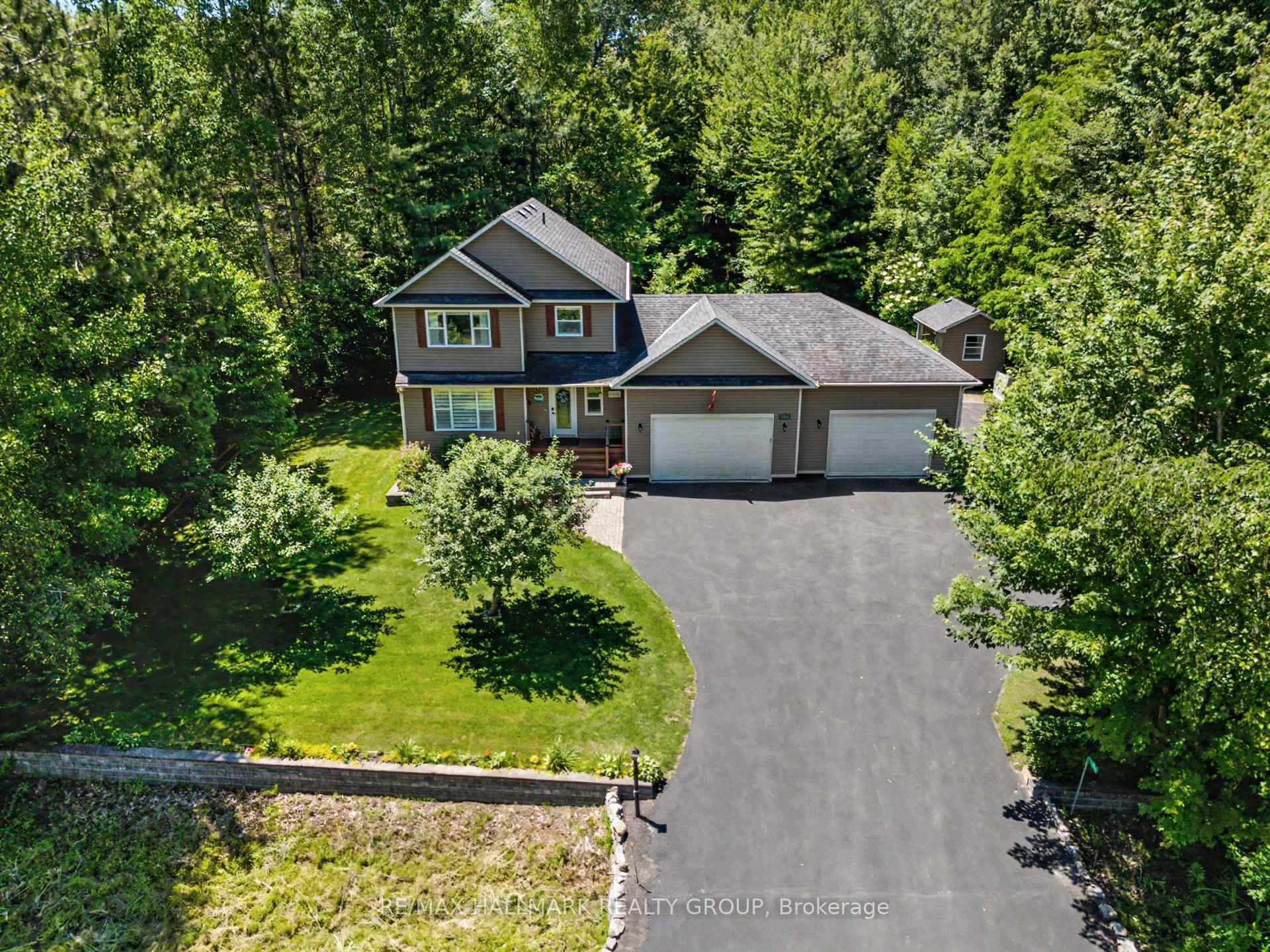 Photo 46 of 184 Charmont Way, Ottawa, Constance Bay — HOMEH