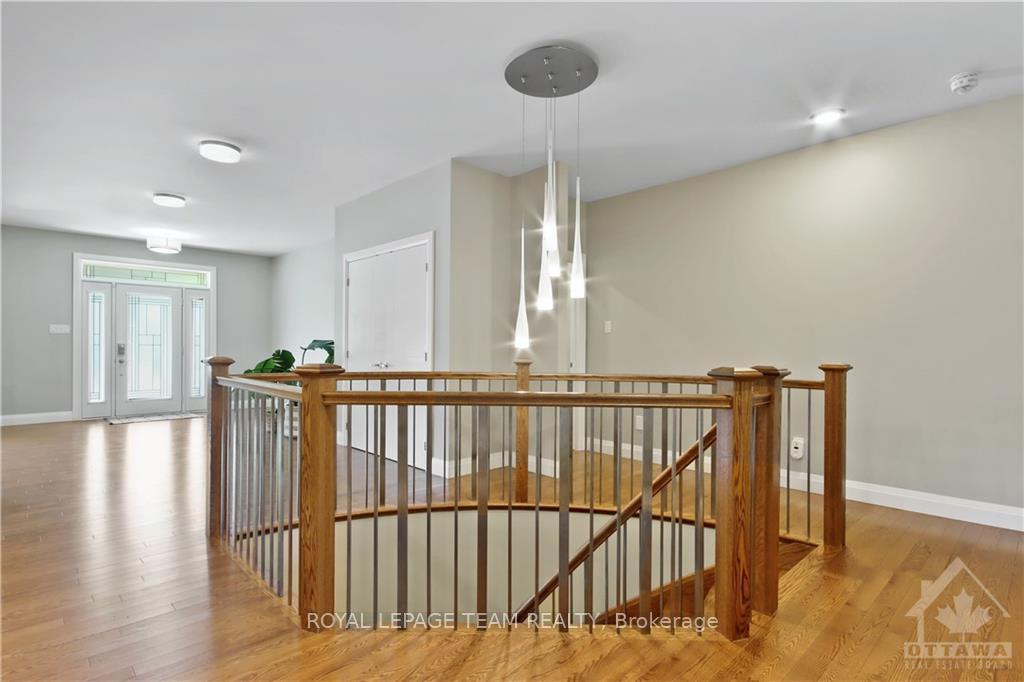 Photo 3 of 159 Roger Road, Ottawa, Faircrest Heights — HOMEH