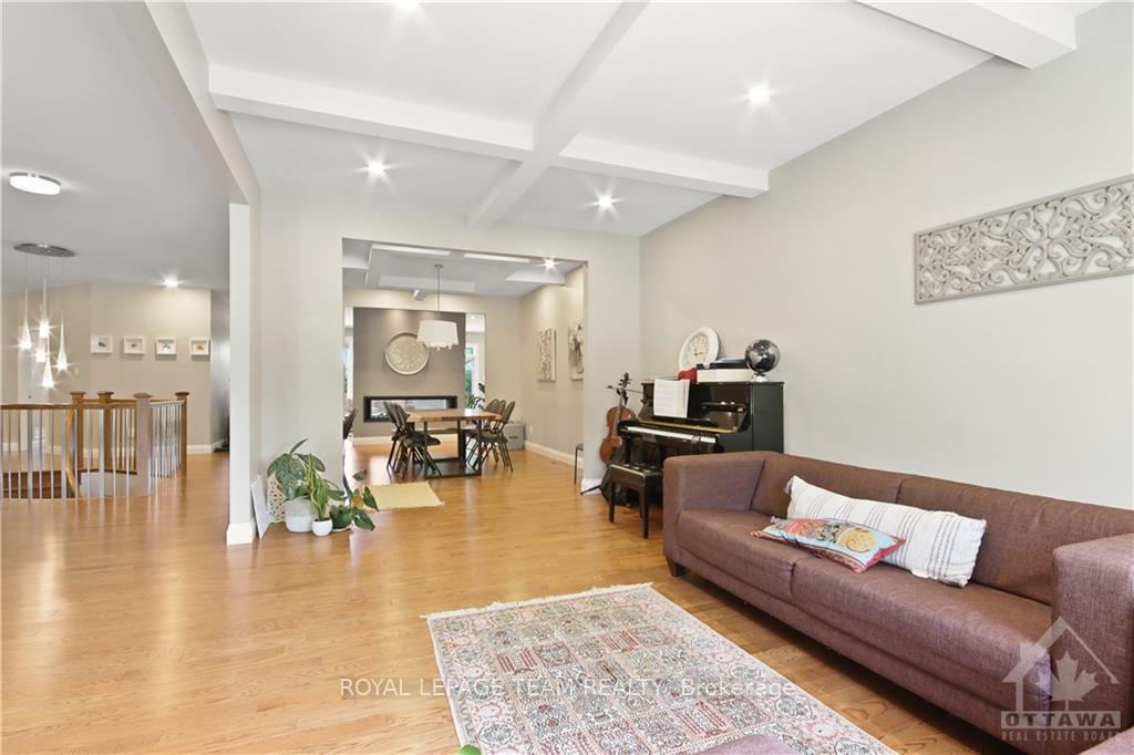 Photo 6 of 159 Roger Road, Ottawa, Faircrest Heights — HOMEH