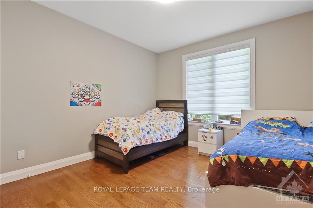 Photo 19 of 159 Roger Road, Ottawa, Faircrest Heights — HOMEH