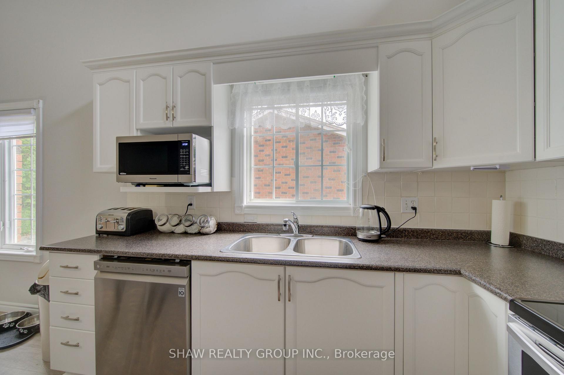 Photo 15 of 58D Harris Avenue, Brantford, Braneida Industrial Park — HOMEH