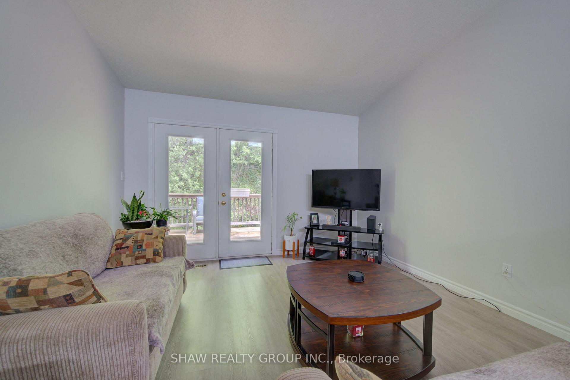 Photo 21 of 58D Harris Avenue, Brantford, Braneida Industrial Park — HOMEH