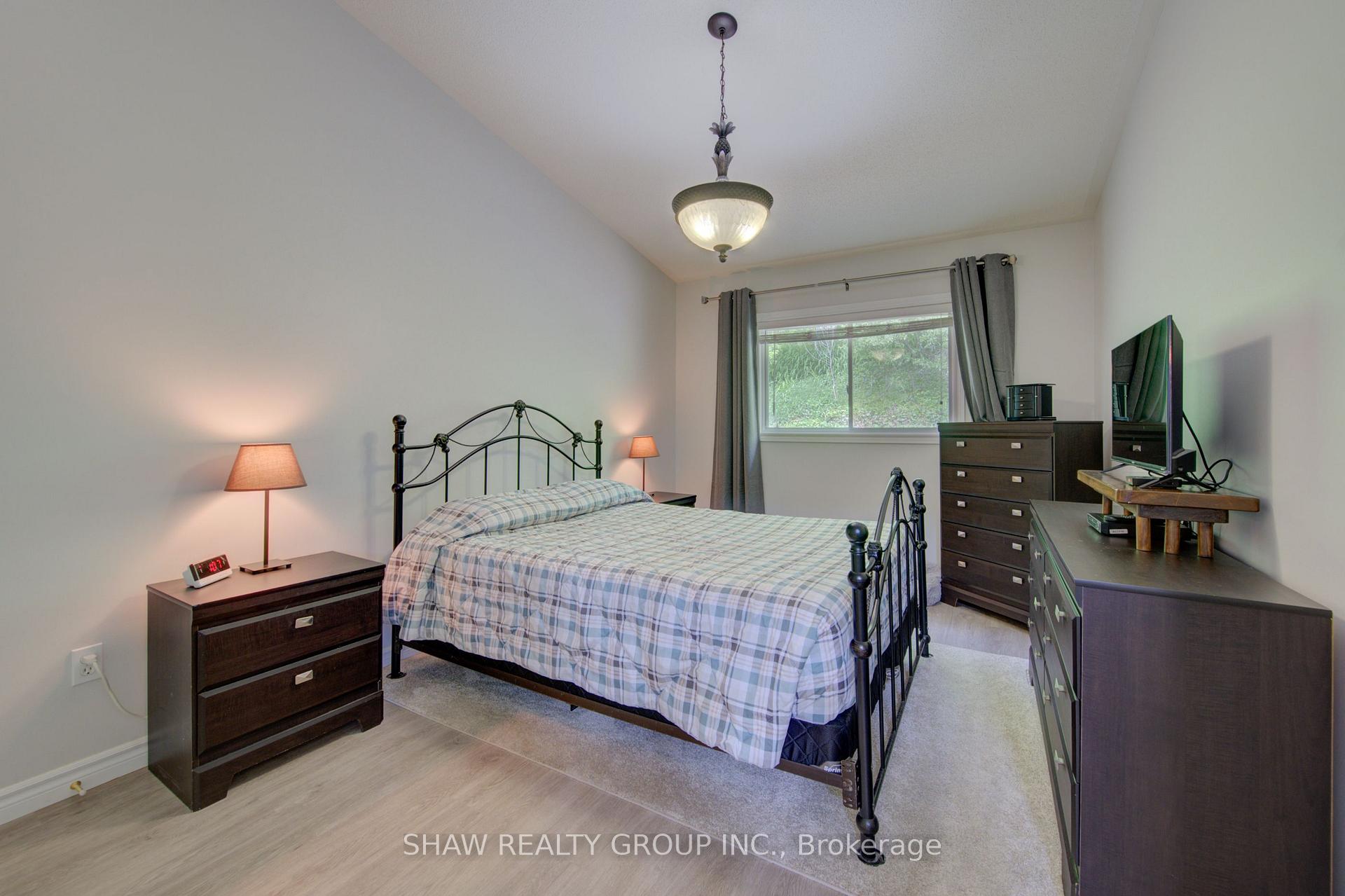 Photo 26 of 58D Harris Avenue, Brantford, Braneida Industrial Park — HOMEH