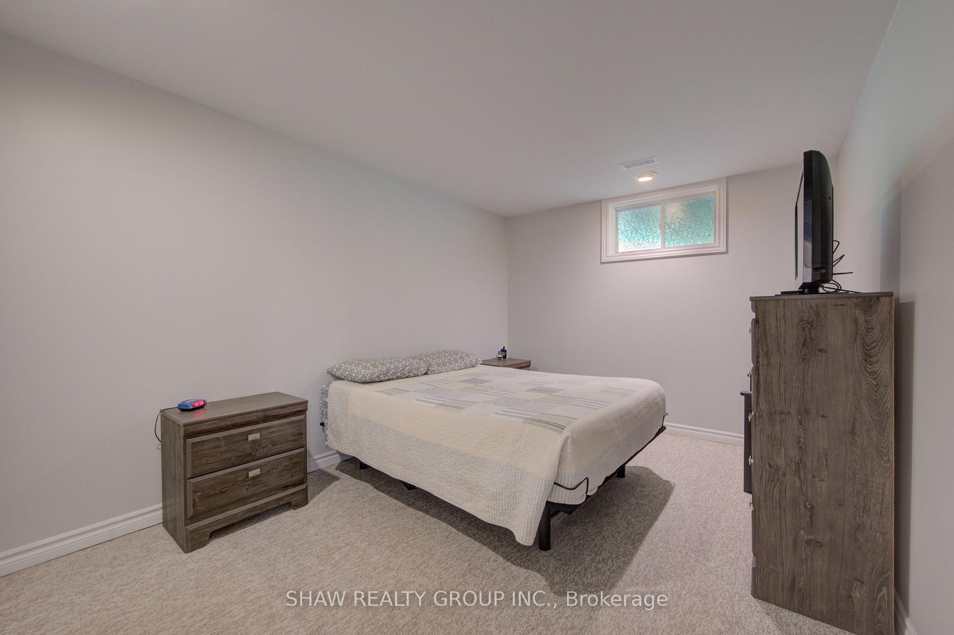 Photo 33 of 58D Harris Avenue, Brantford, Braneida Industrial Park — HOMEH