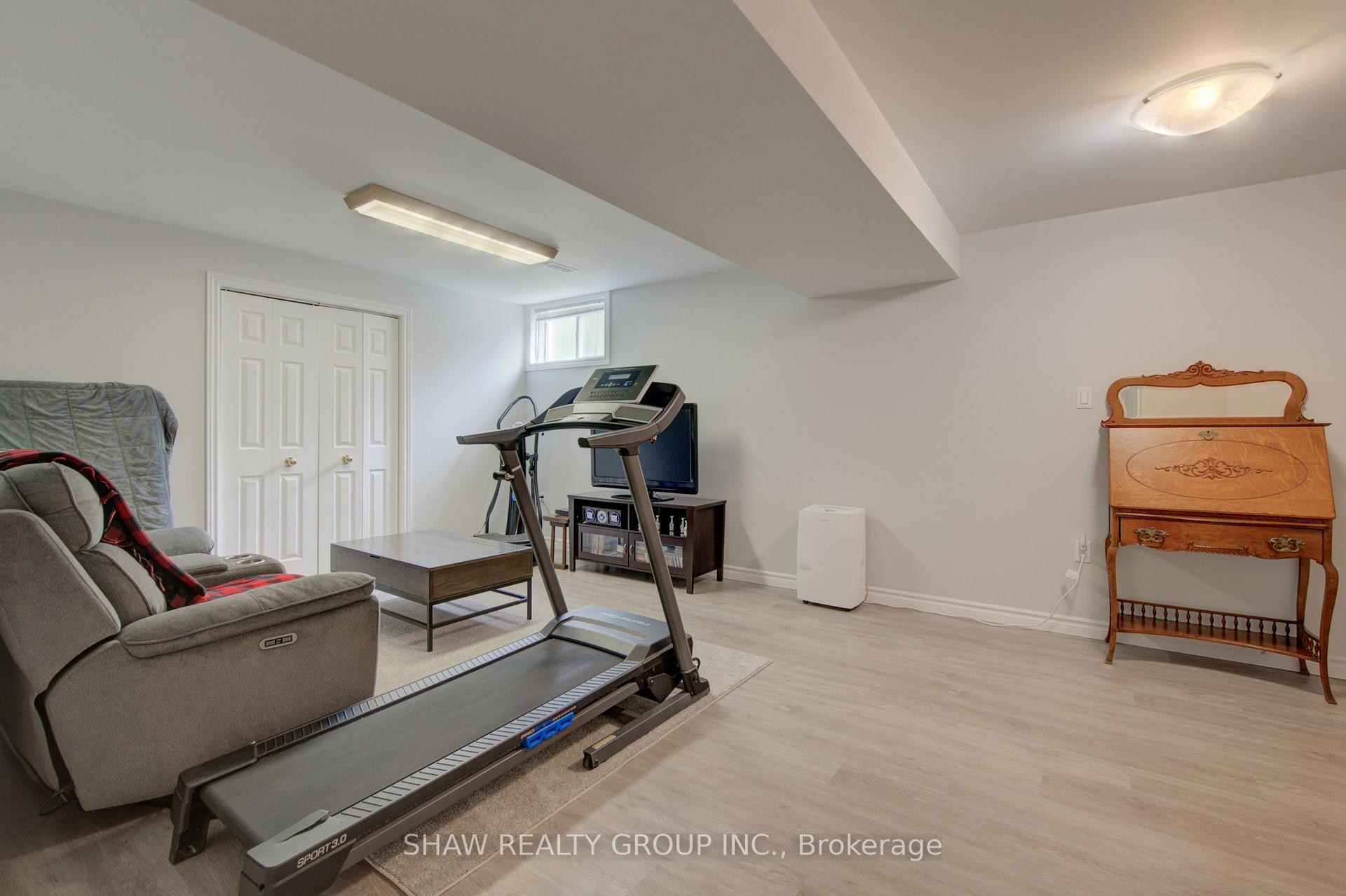 Photo 37 of 58D Harris Avenue, Brantford, Braneida Industrial Park — HOMEH