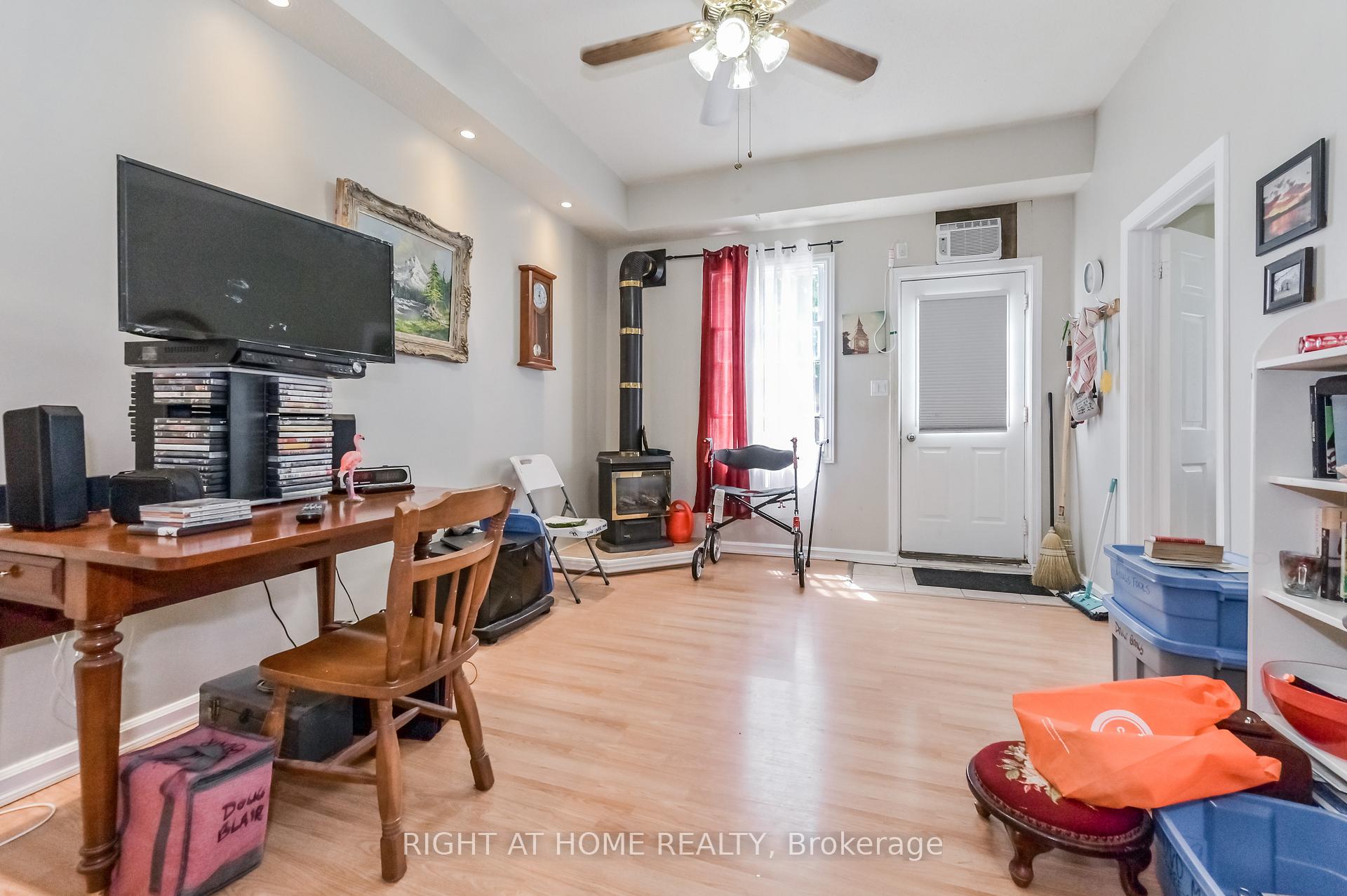 Photo 4 of 213 Main Street E, Minto — HOMEH