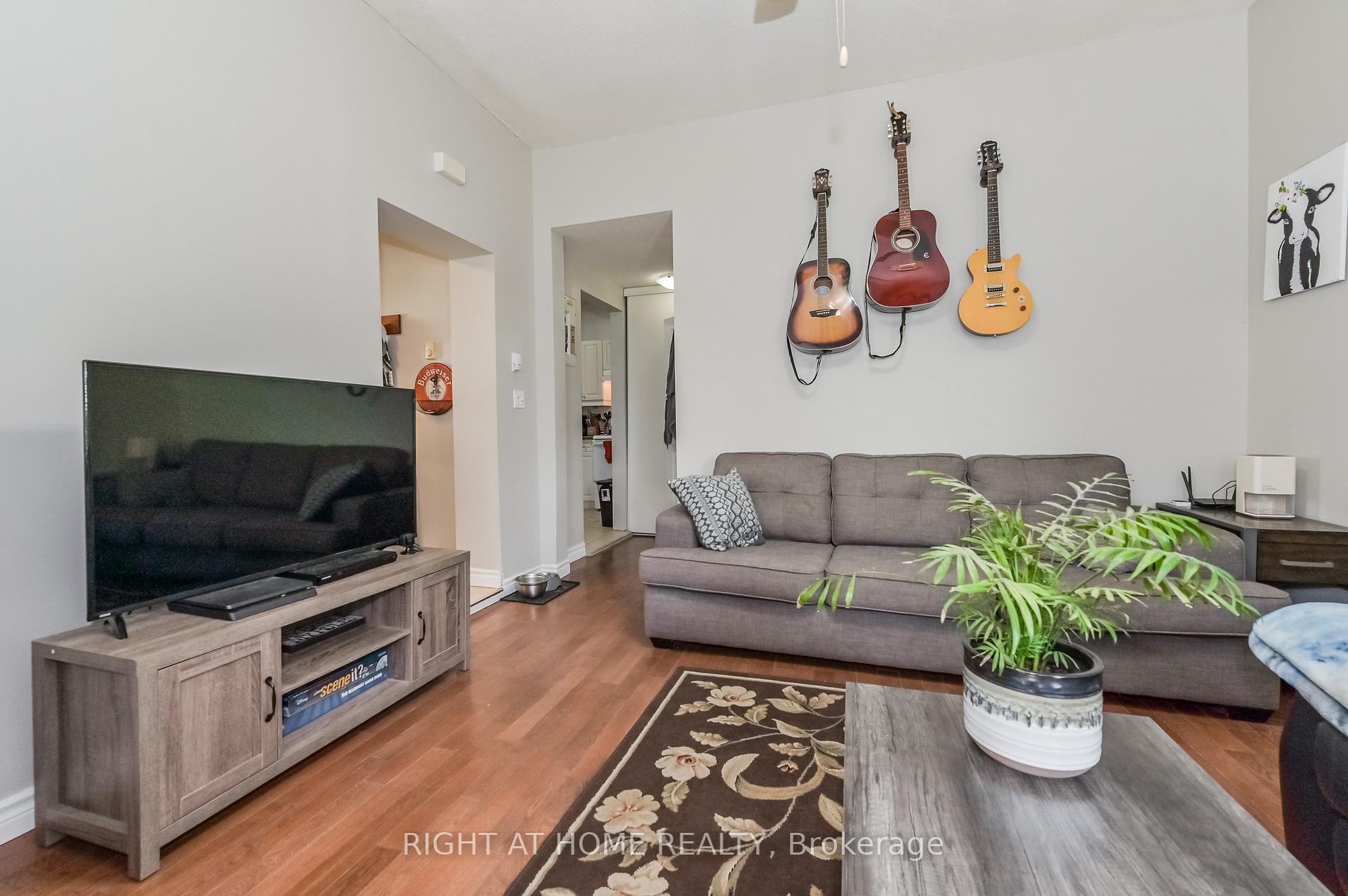 Photo 18 of 213 Main Street E, Minto — HOMEH
