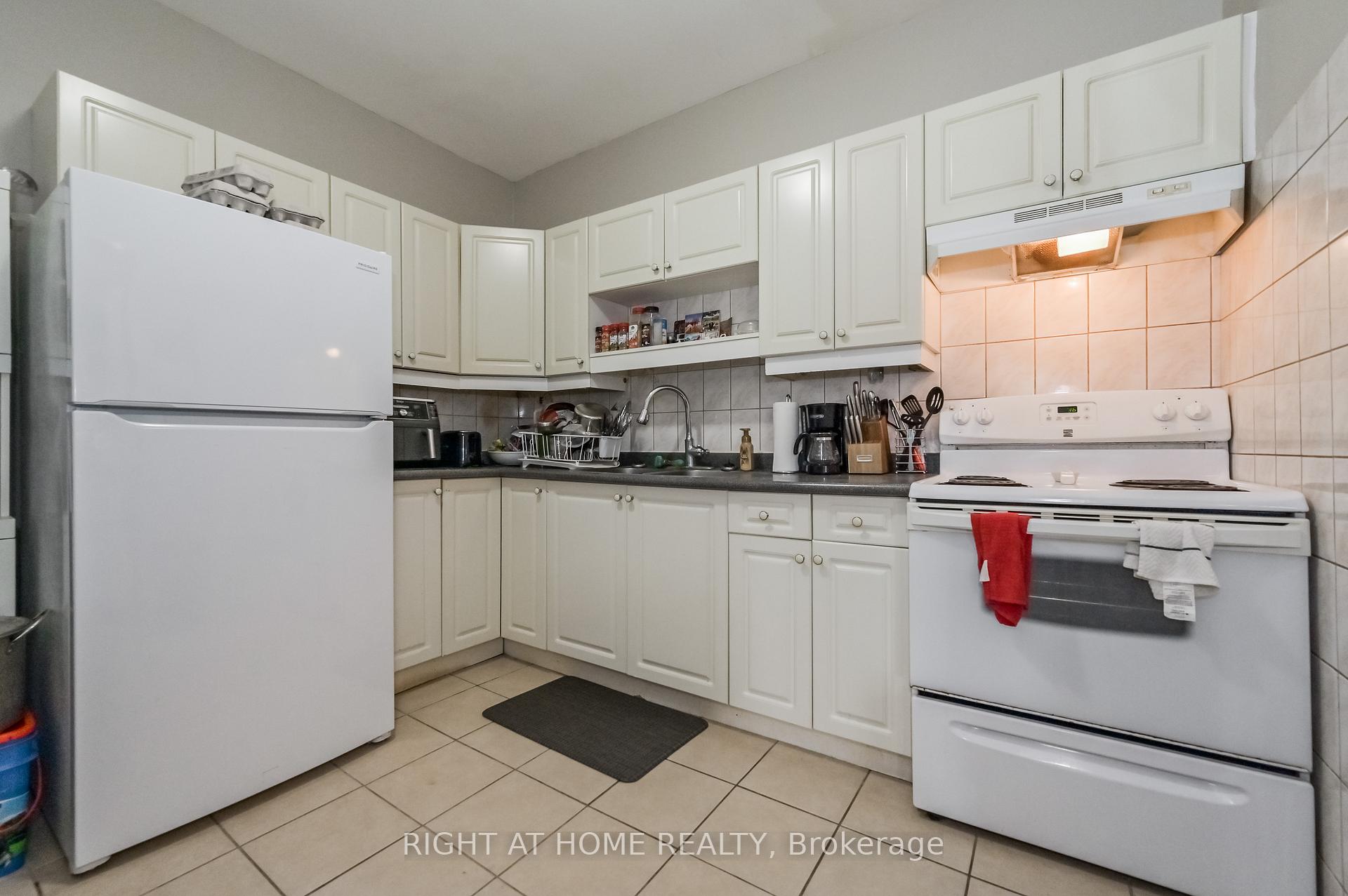 Photo 19 of 213 Main Street E, Minto — HOMEH