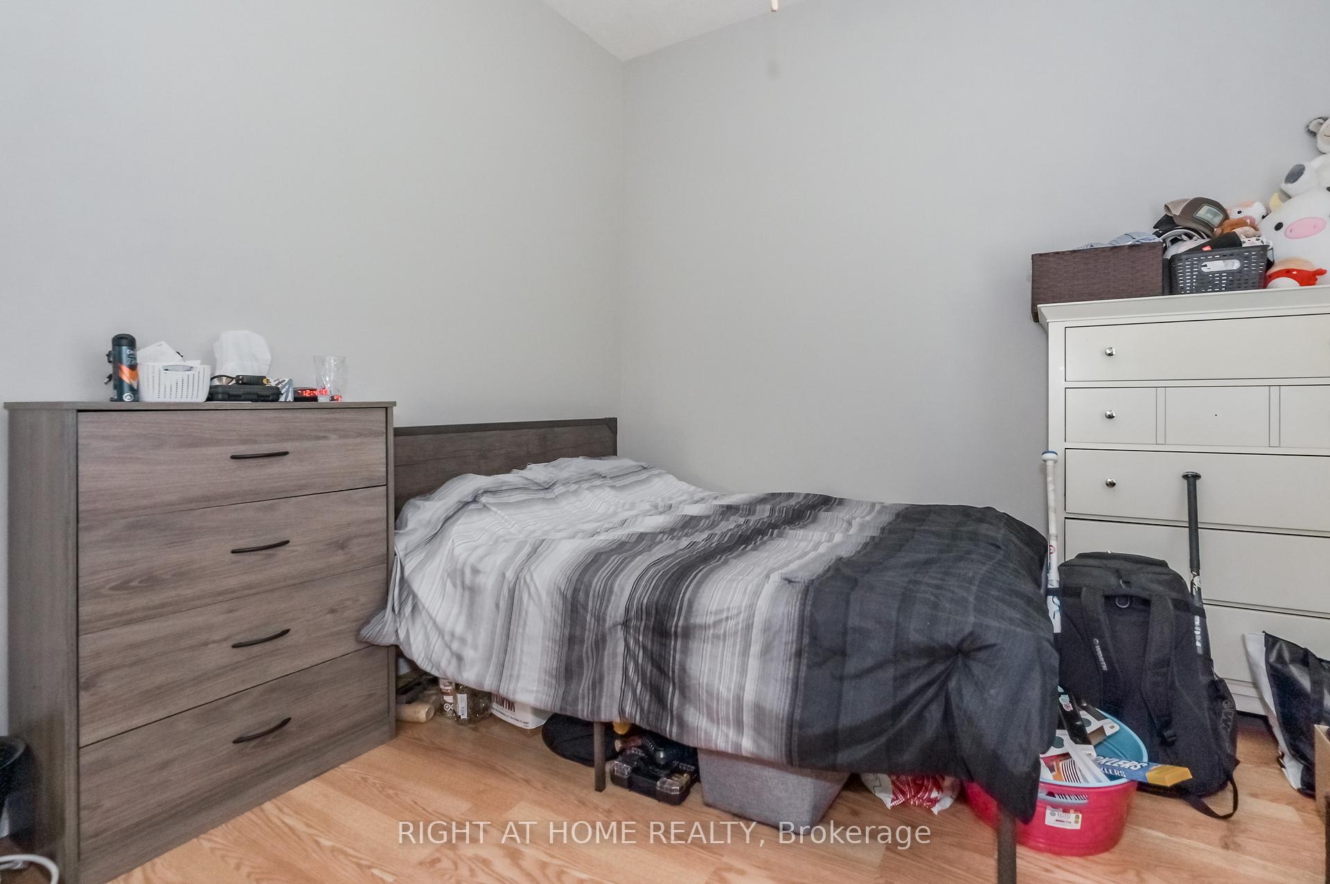 Photo 23 of 213 Main Street E, Minto — HOMEH