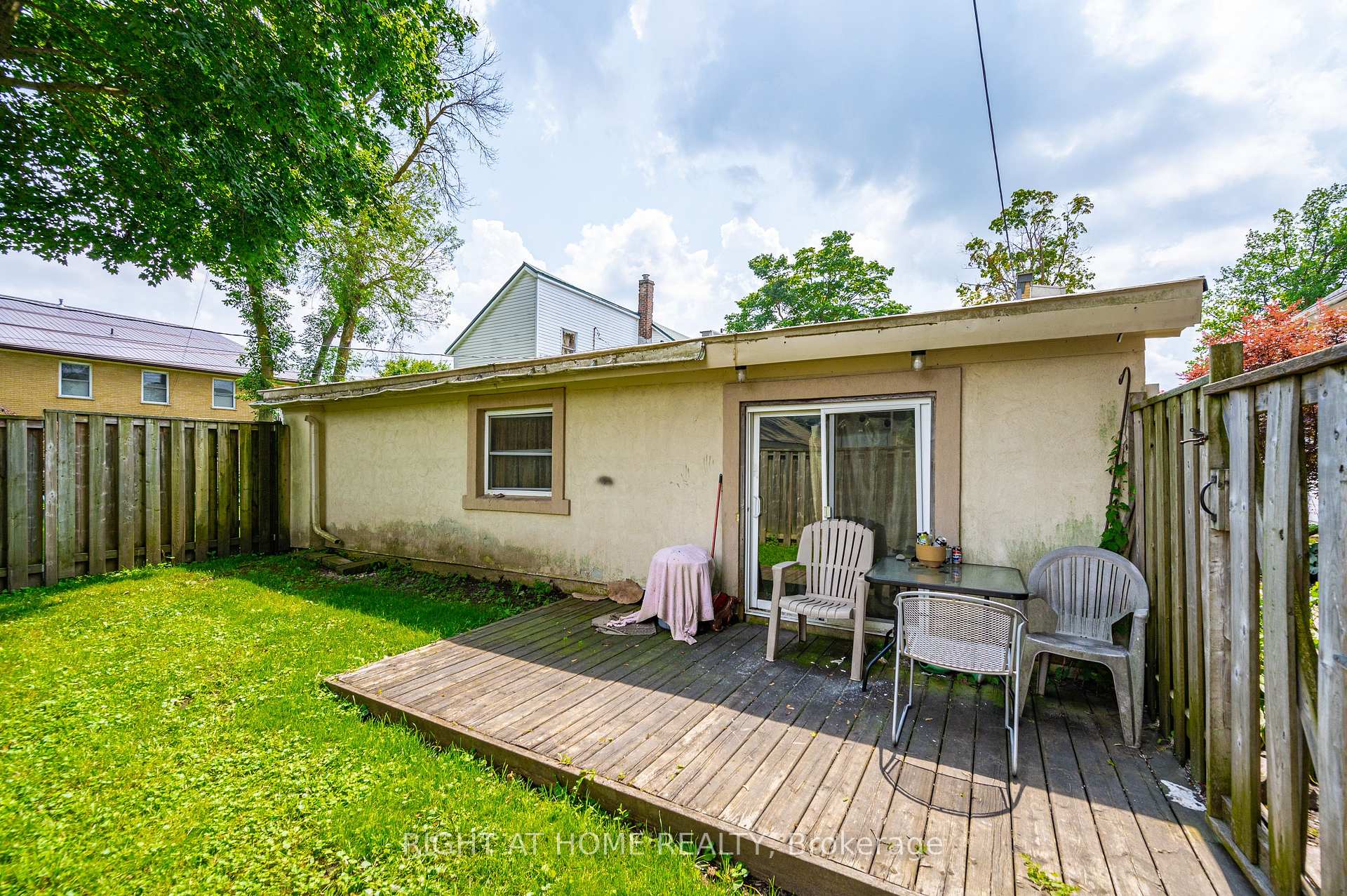 Photo 26 of 213 Main Street E, Minto — HOMEH