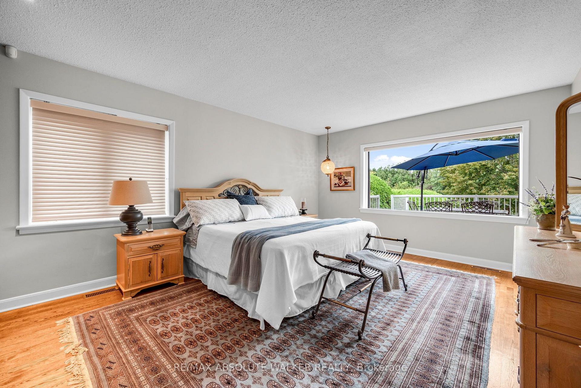 Photo 14 of 3657 Revelstoke Drive, Ottawa, Mooneys Bay/Revelstoke — HOMEH