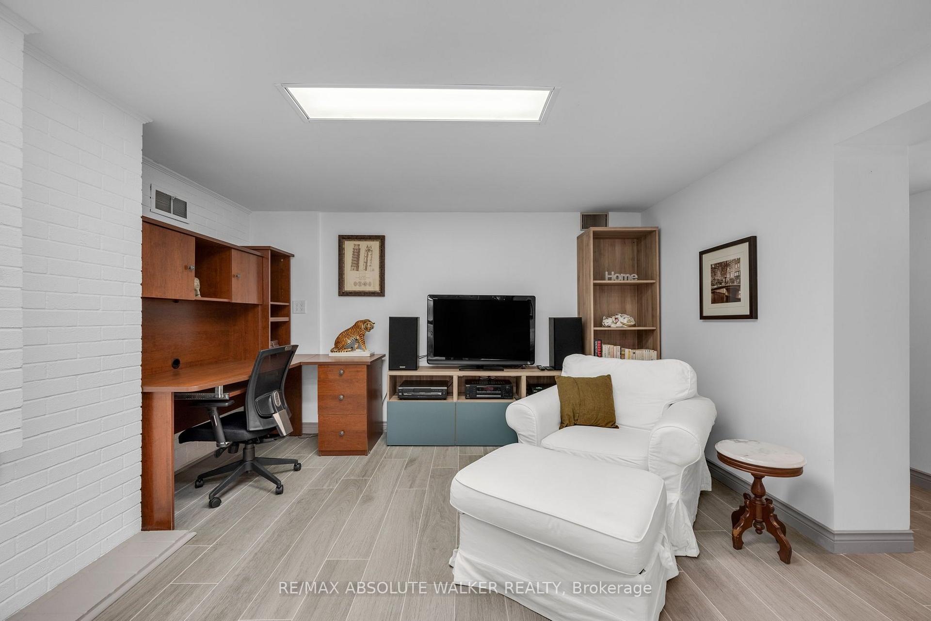 Photo 33 of 3657 Revelstoke Drive, Ottawa, Mooneys Bay/Revelstoke — HOMEH