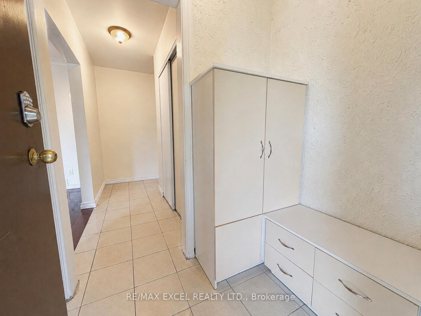 Photo 2 of Unit Main, 39 Commons Drive, Scarborough, Tam O'Shanter-Sullivan — HOMEH
