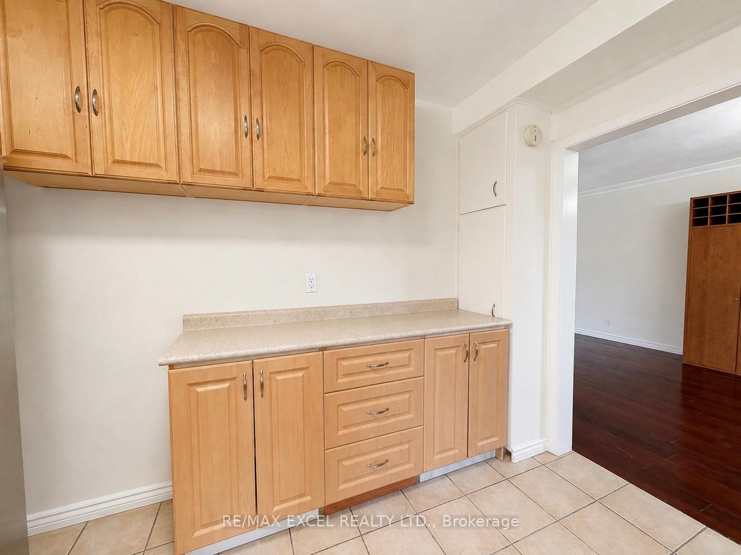 Photo 6 of Unit Main, 39 Commons Drive, Scarborough, Tam O'Shanter-Sullivan — HOMEH