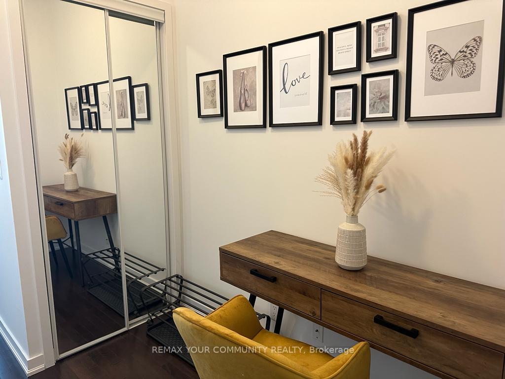 Photo 3 of Unit 1709, 14 York Street, Toronto, Waterfront Communities — HOMEH