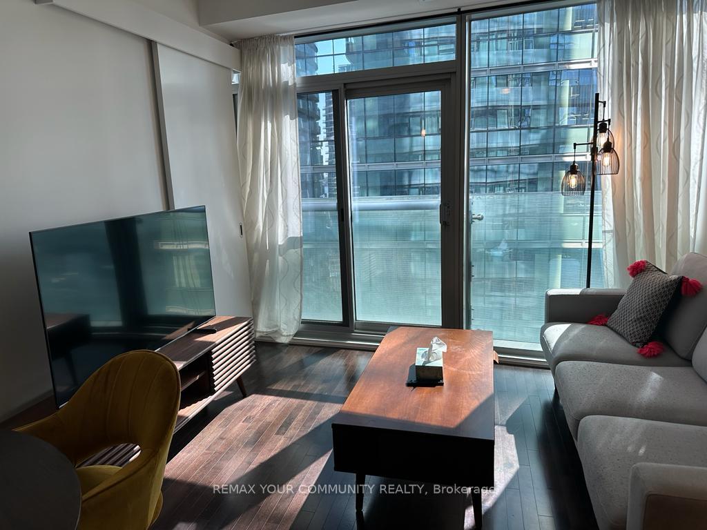 Photo 8 of Unit 1709, 14 York Street, Toronto, Waterfront Communities — HOMEH