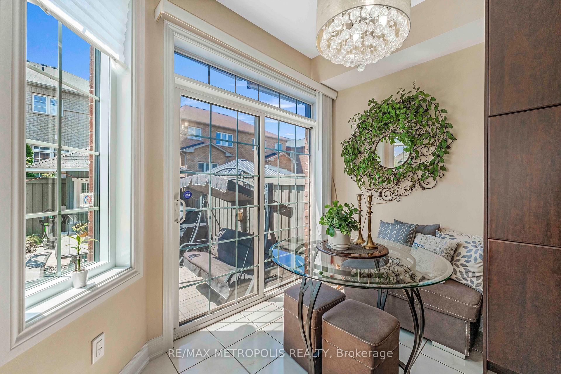 Photo 22 of 2 Brentwick Drive, Brampton, Credit Valley — HOMEH