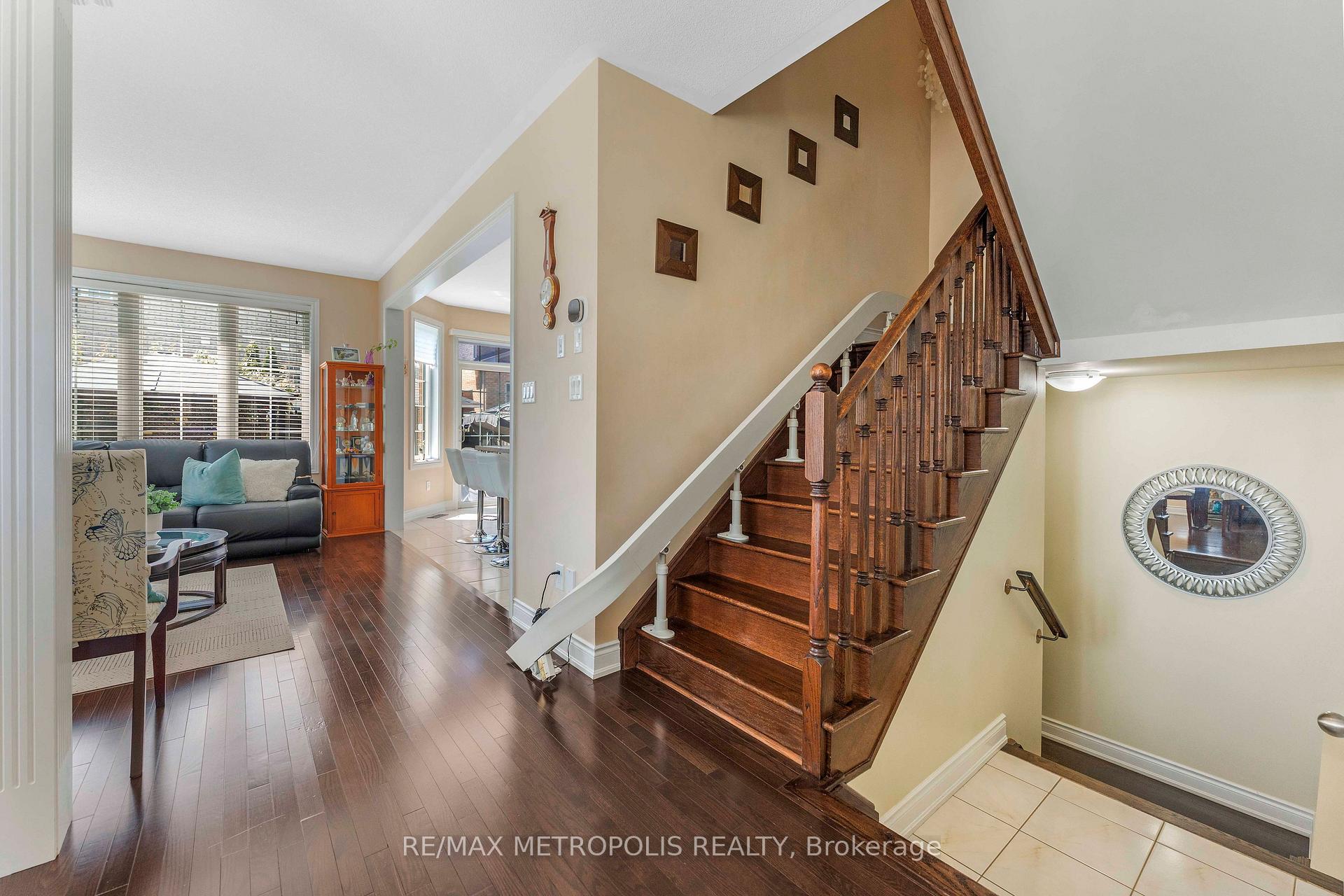 Photo 23 of 2 Brentwick Drive, Brampton, Credit Valley — HOMEH