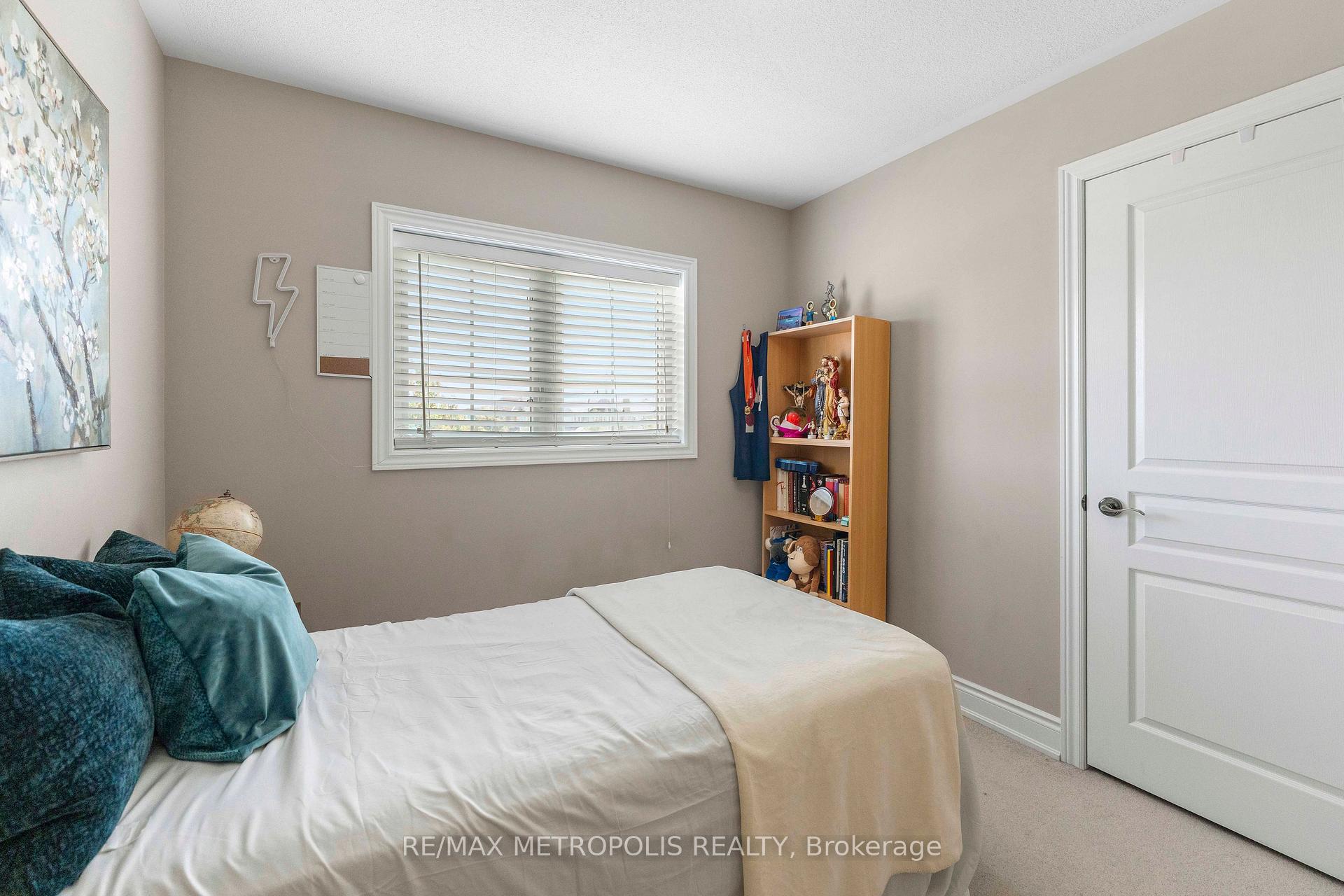 Photo 35 of 2 Brentwick Drive, Brampton, Credit Valley — HOMEH