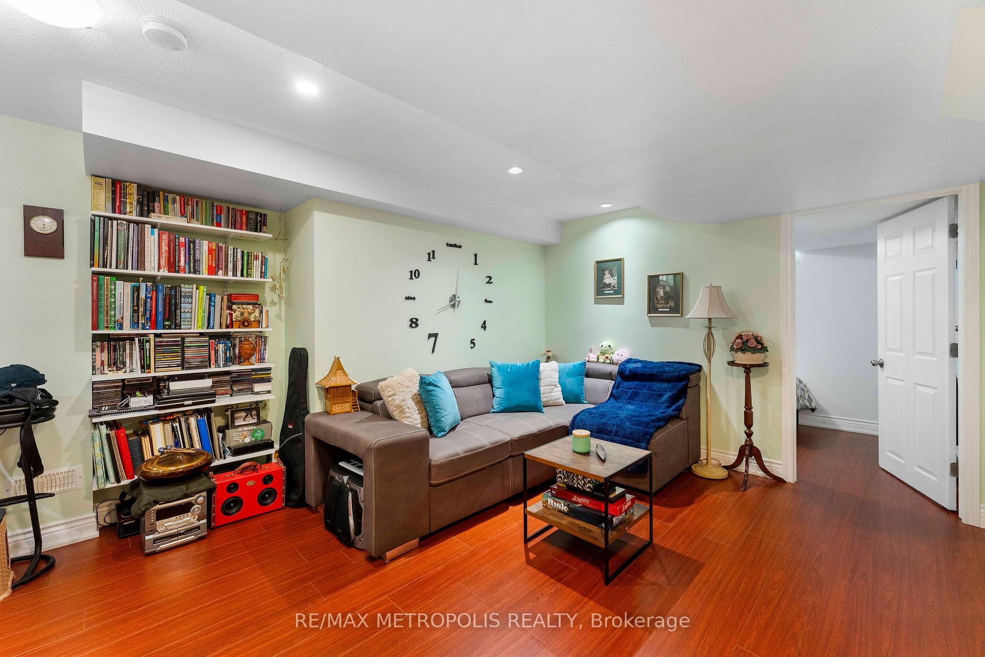 Photo 39 of 2 Brentwick Drive, Brampton, Credit Valley — HOMEH