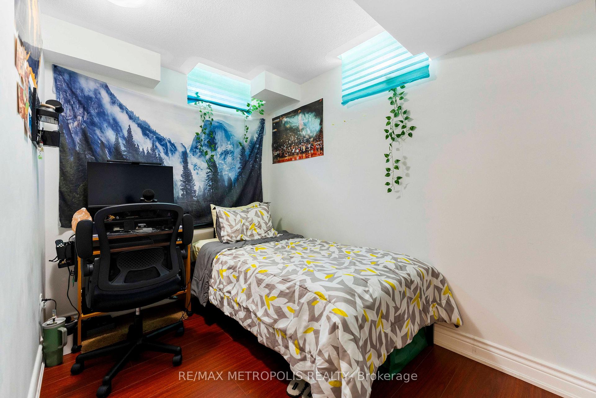 Photo 40 of 2 Brentwick Drive, Brampton, Credit Valley — HOMEH