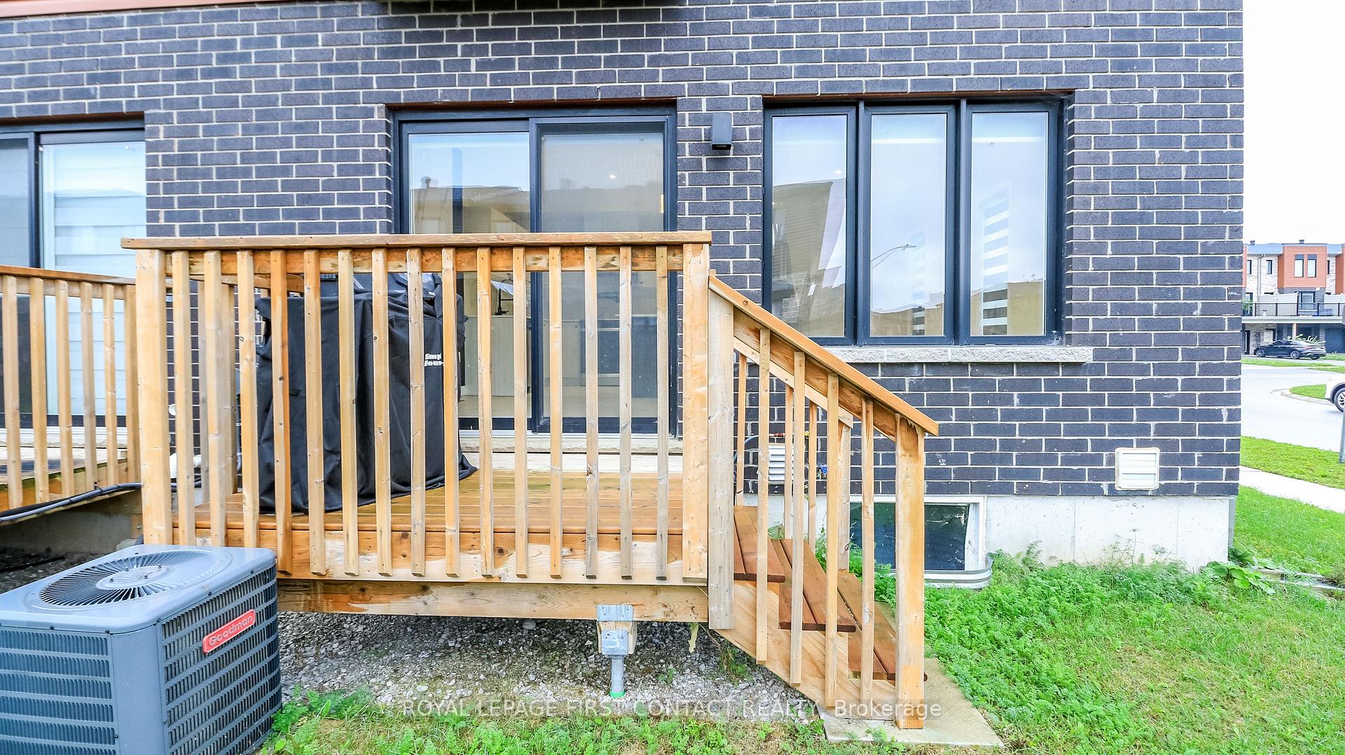 Photo 11 of 92 Fairlane Avenue, Barrie, Painswick South — HOMEH