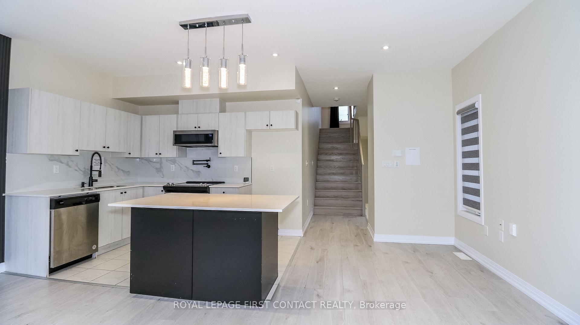 Photo 22 of 92 Fairlane Avenue, Barrie, Painswick South — HOMEH