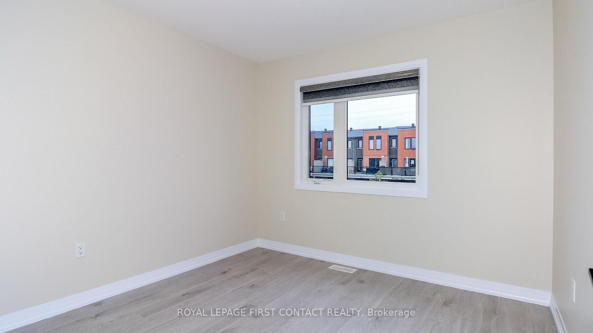 Photo 36 of 92 Fairlane Avenue, Barrie, Painswick South — HOMEH