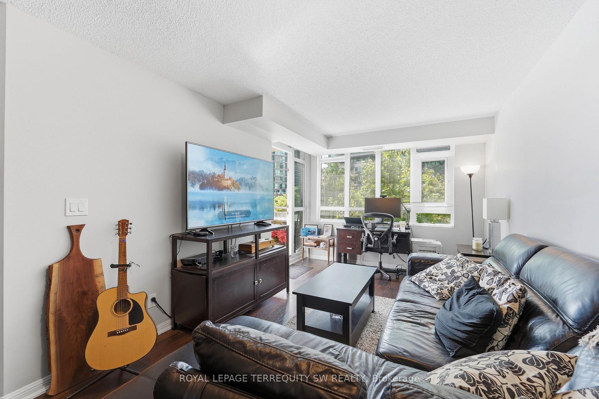 Photo 1 of Unit 513, 35 Bastion Street, Toronto, Niagara — HOMEH