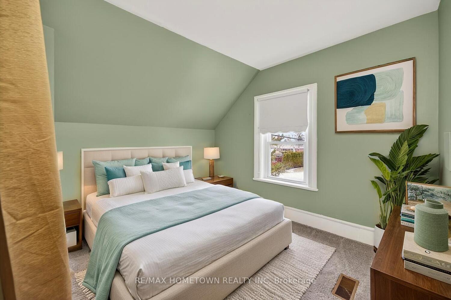Photo 26 of 2178 Dundas Street E, Edwardsburgh/Cardinal, Town of Cardinal — HOMEH