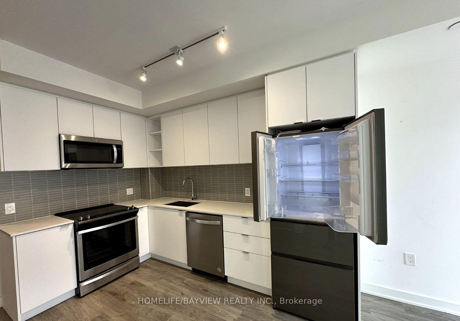 Photo 7 of Unit 808, 100 Eagle Rock Way, Vaughan, Rural Vaughan — HOMEH