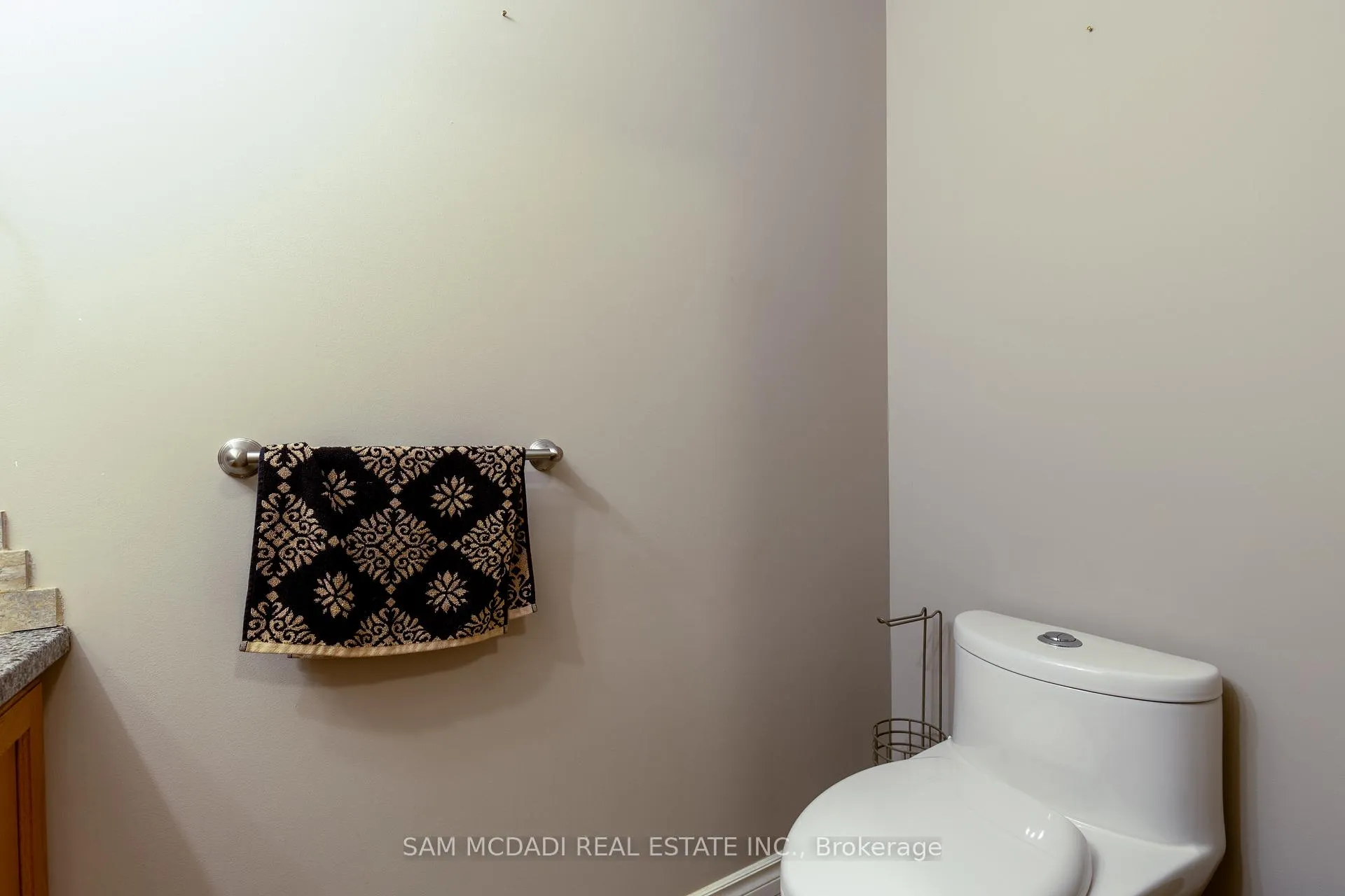 Photo 27 of 19 Foxtrot Drive, Hamilton, Stoney Creek Mountain — HOMEH