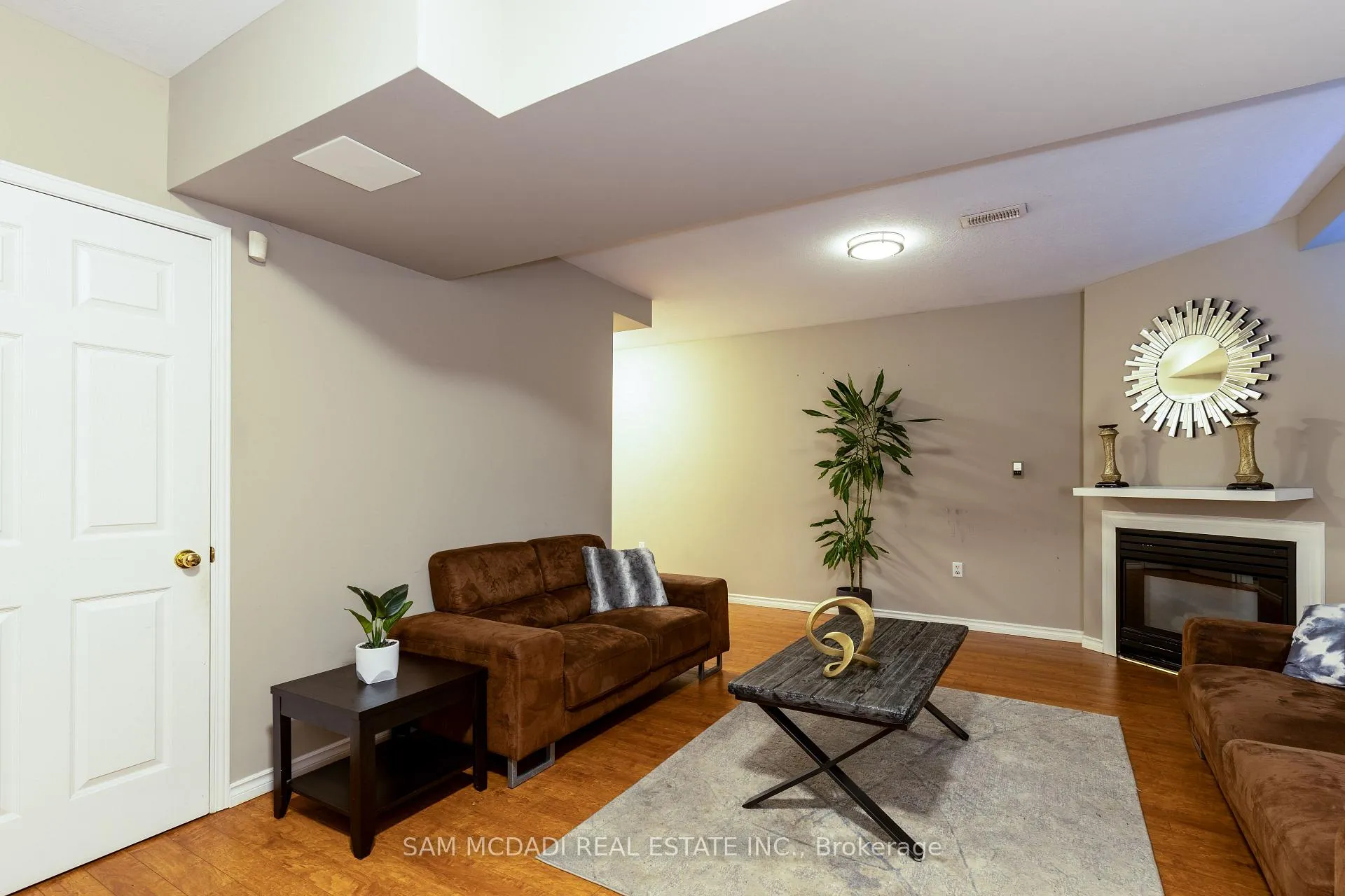 Photo 29 of 19 Foxtrot Drive, Hamilton, Stoney Creek Mountain — HOMEH
