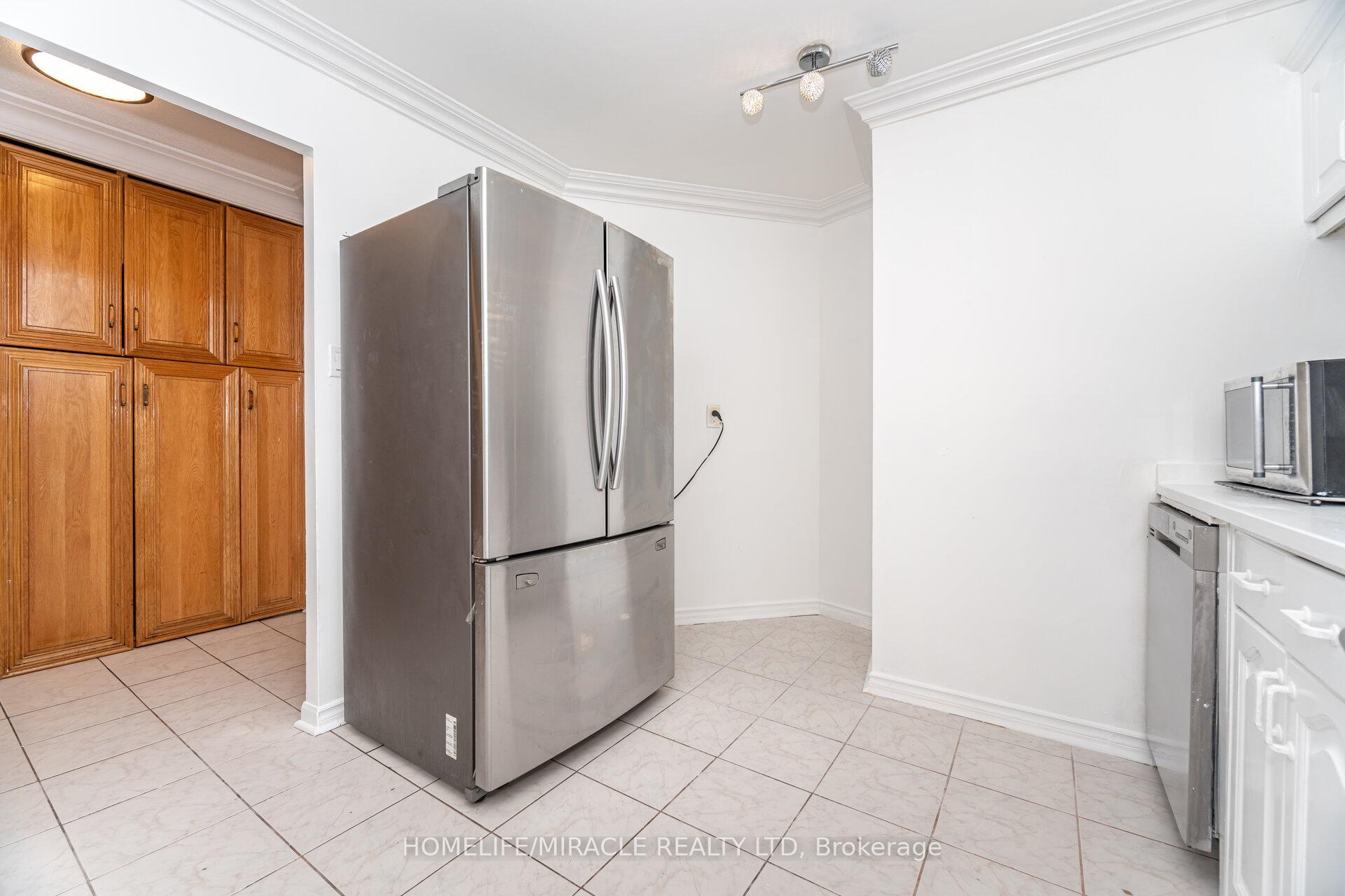Photo 6 of Unit 208, 236 Albion Road, Etobicoke, Elms-Old Rexdale — HOMEH
