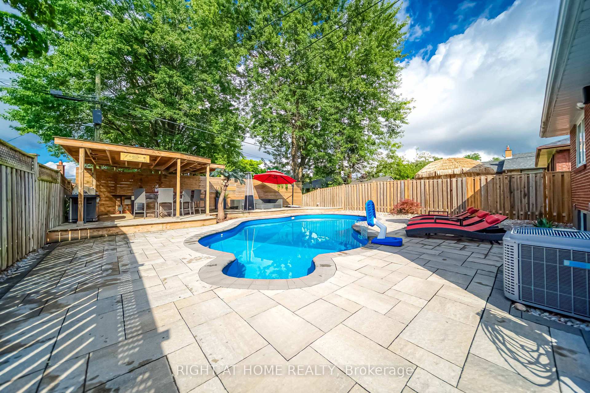 Photo 33 of 76 Wishing Well Drive, Scarborough, Tam O'Shanter-Sullivan — HOMEH