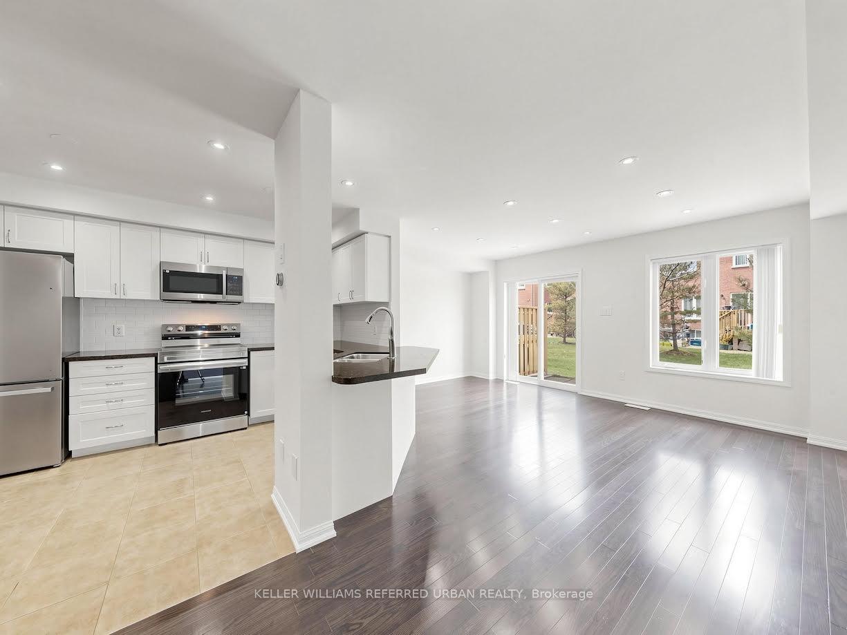 Photo 3 of 50 Edwin Pearson Street, Aurora, Bayview Northeast — HOMEH