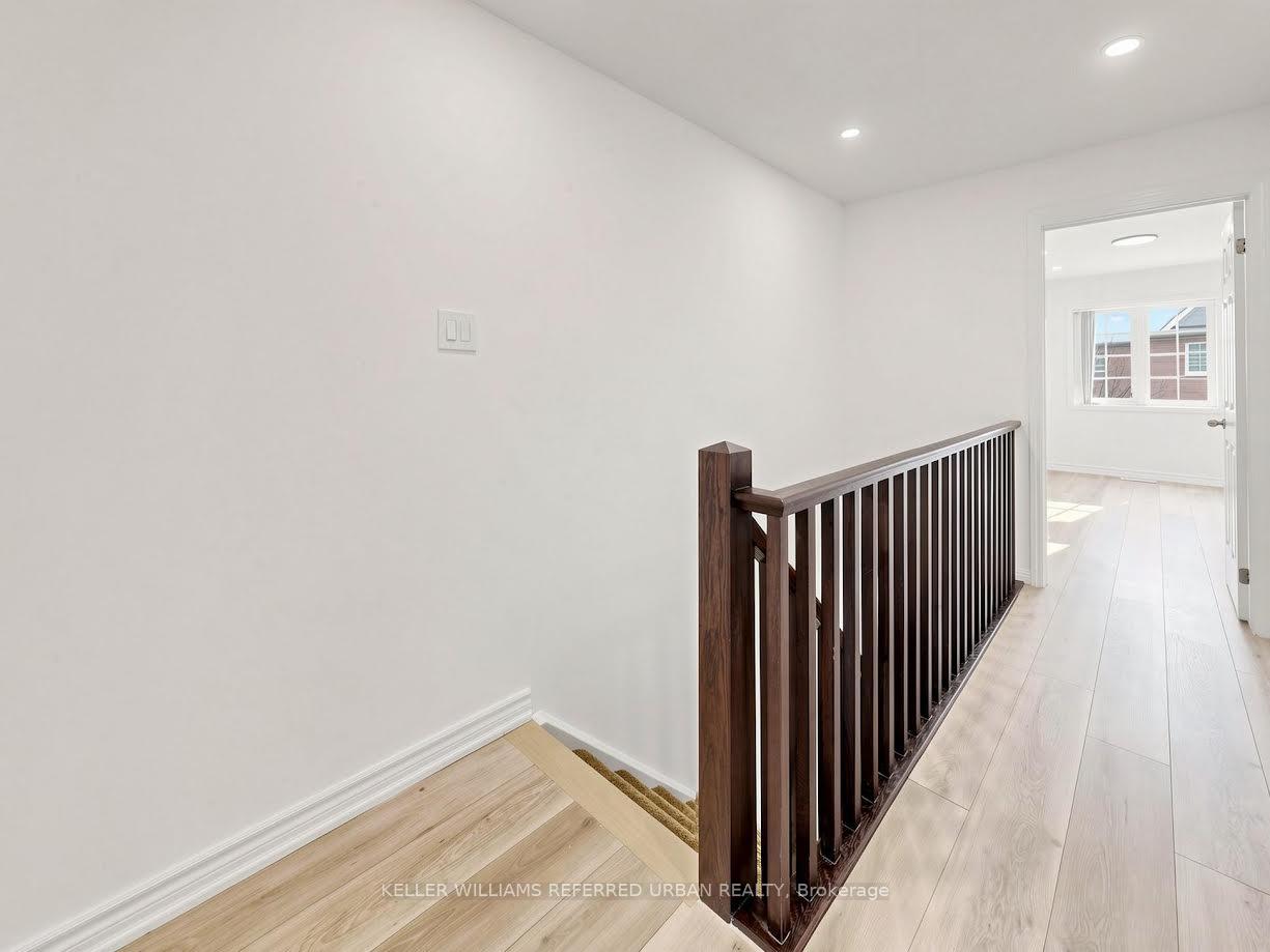 Photo 44 of 50 Edwin Pearson Street, Aurora, Bayview Northeast — HOMEH
