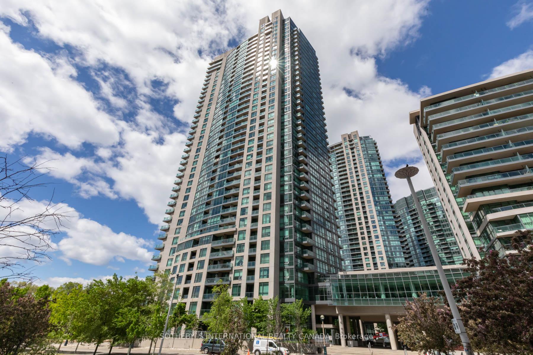 Front of Unit 2904, 215 Fort York Boulevard