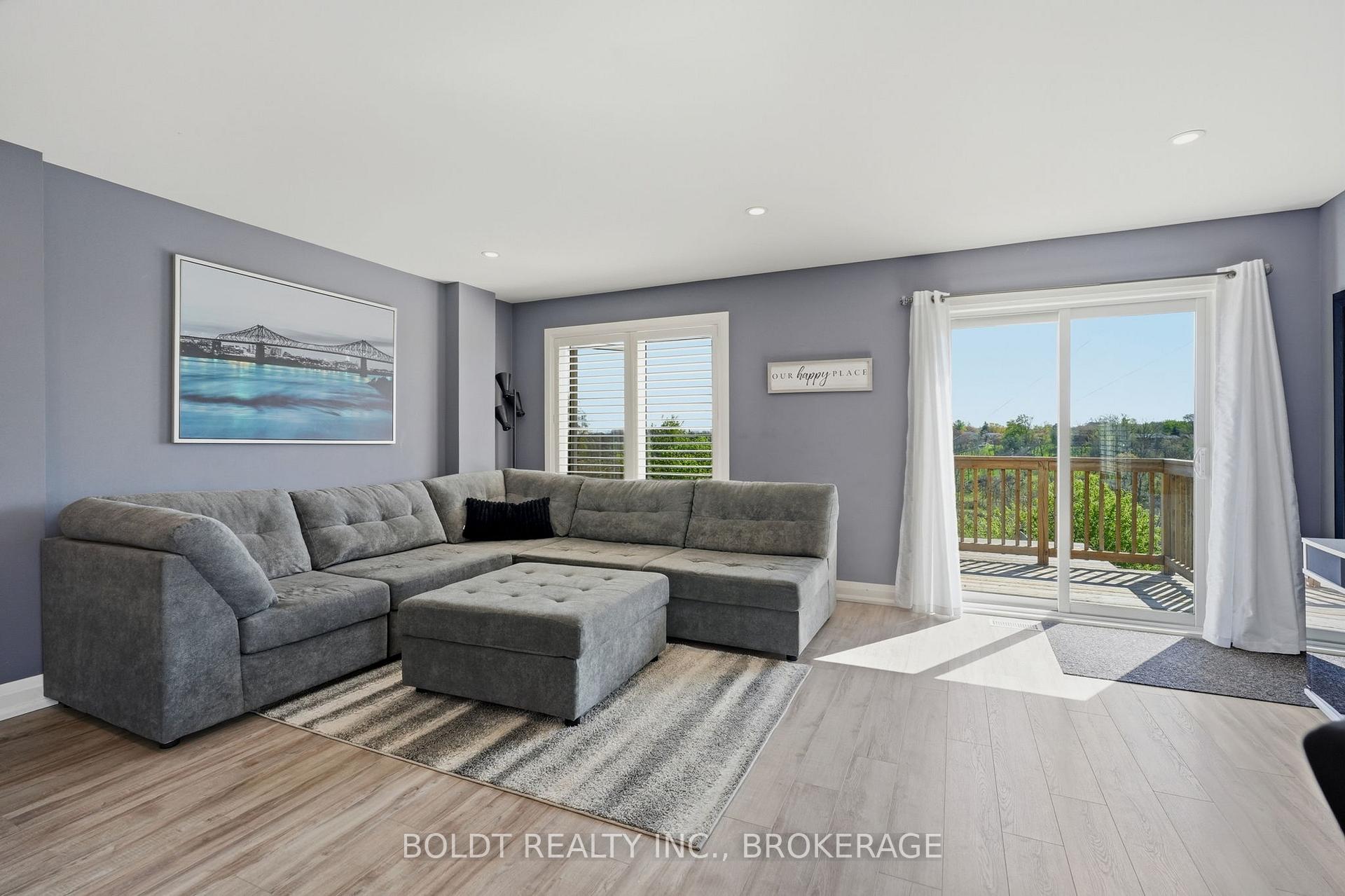 Photo 16 of 83 Hillview Road, St. Catharines, Western Hill — HOMEH