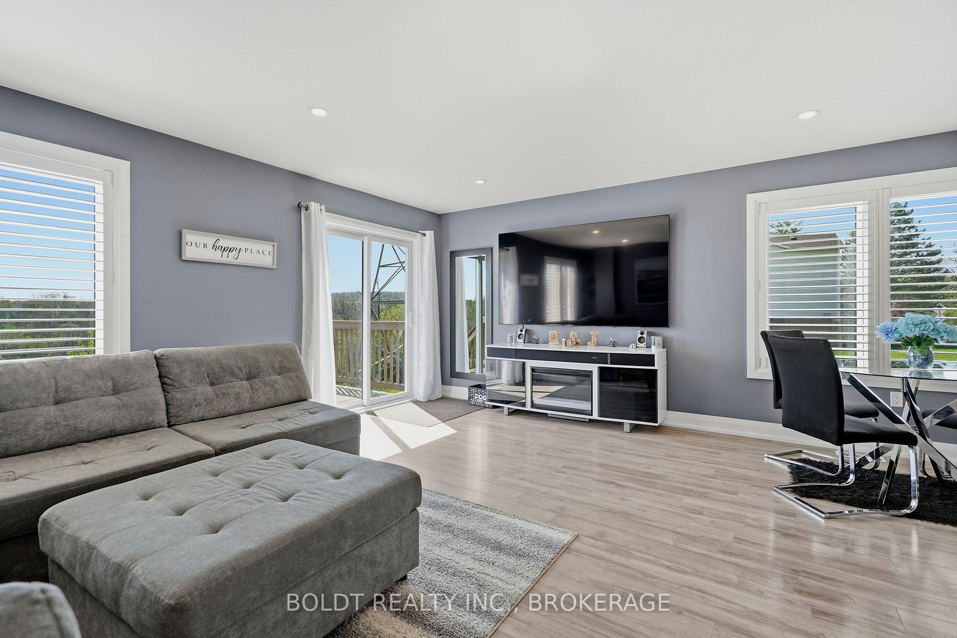 Photo 17 of 83 Hillview Road, St. Catharines, Western Hill — HOMEH