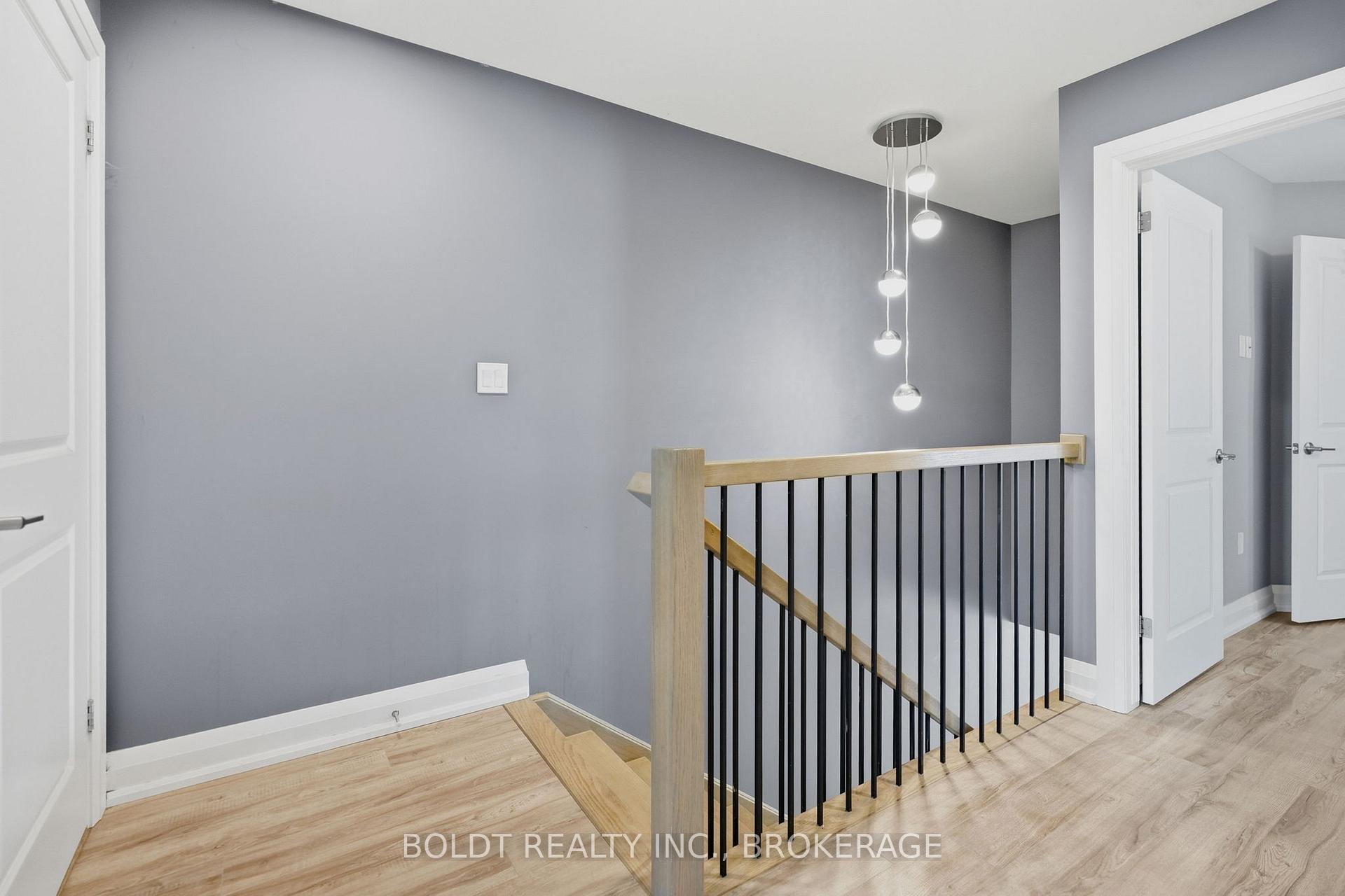 Photo 19 of 83 Hillview Road, St. Catharines, Western Hill — HOMEH