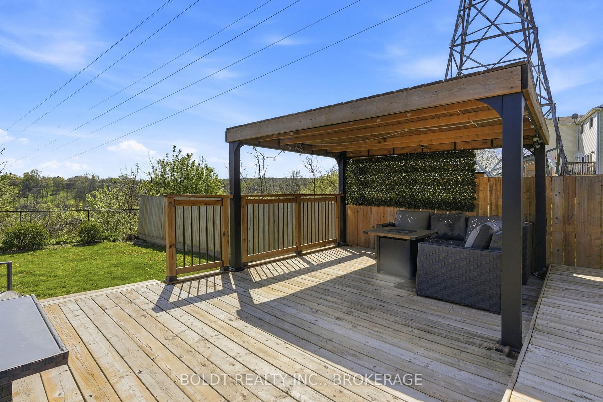 Photo 32 of 83 Hillview Road, St. Catharines, Western Hill — HOMEH