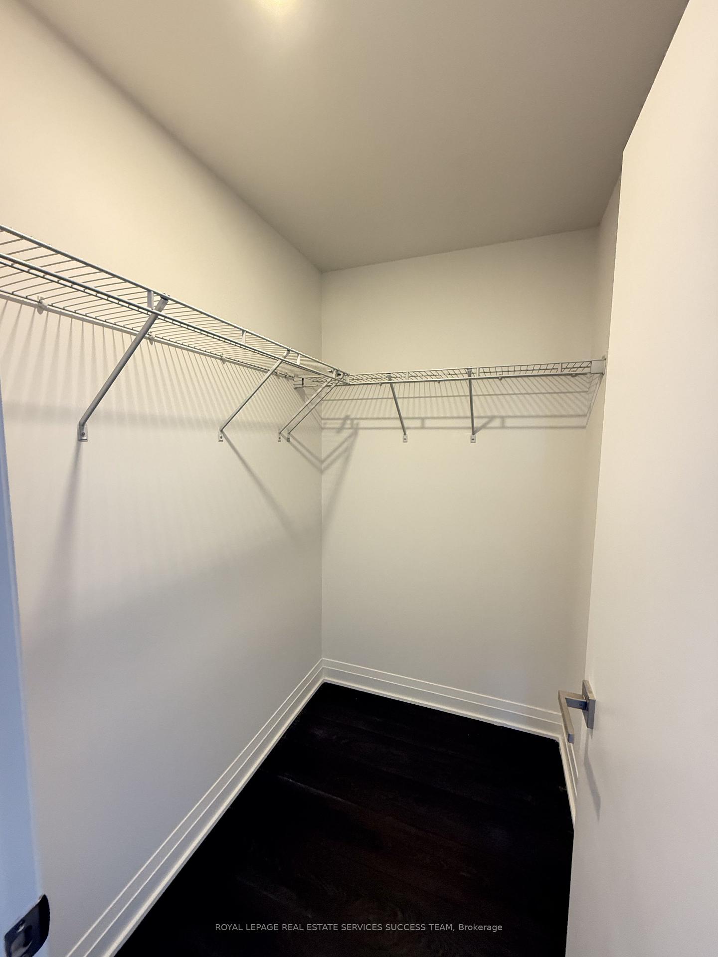 Photo 6 of Unit 4004, 4015 The Exchange Road, Mississauga, City Centre — HOMEH