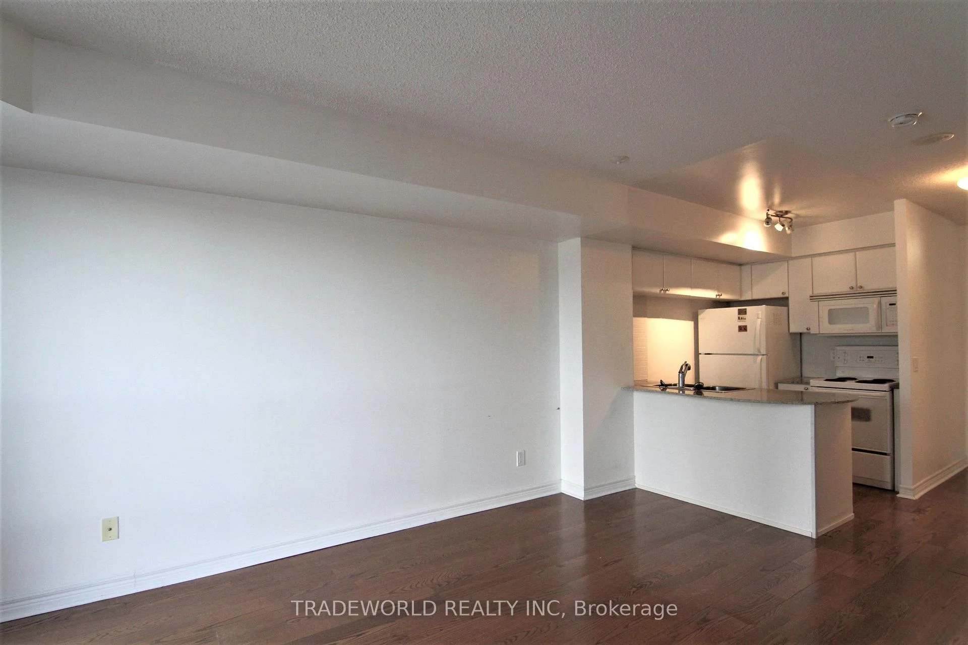 Photo 6 of Unit 1814, 763 Bay Street, Toronto, Bay Street Corridor — HOMEH